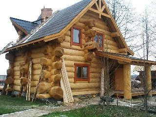 Фото процесса строительства бани из бревна в ЛО