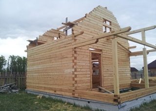 Фото процесса строительства бань с мансардой в Краснодаре