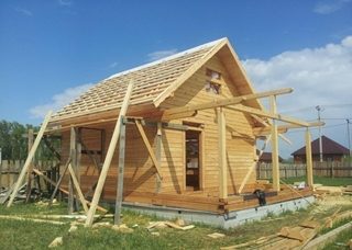 Фото процесса строительства бань с мансардой в Краснодаре