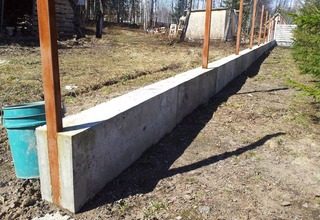 Строительство ленточного фундамента под забор из профнастила под ключ